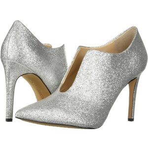 Vince Camuto Silver Glitter Deep-V Stiletto Pumps Metallic Party Heels, Size 5.5